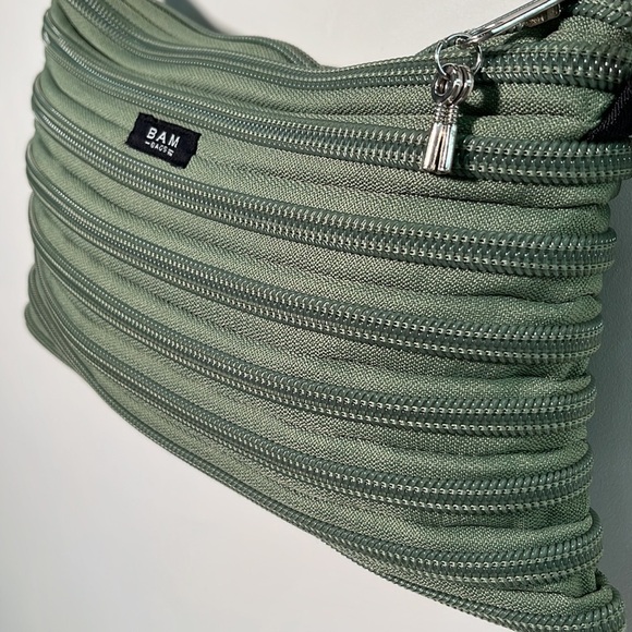 BAM BAGS Green Zipper Adjustable Shoulder Strap West/East Top Zip Urban/Work Bag - Picture 2 of 9